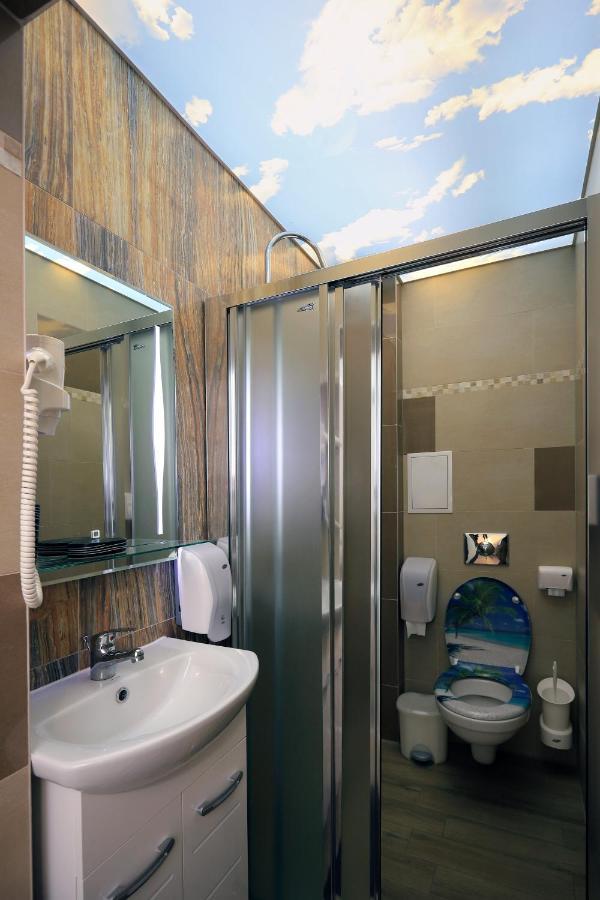 Къща За Гости Кребс Guesthousekrebs Shumen Exterior photo