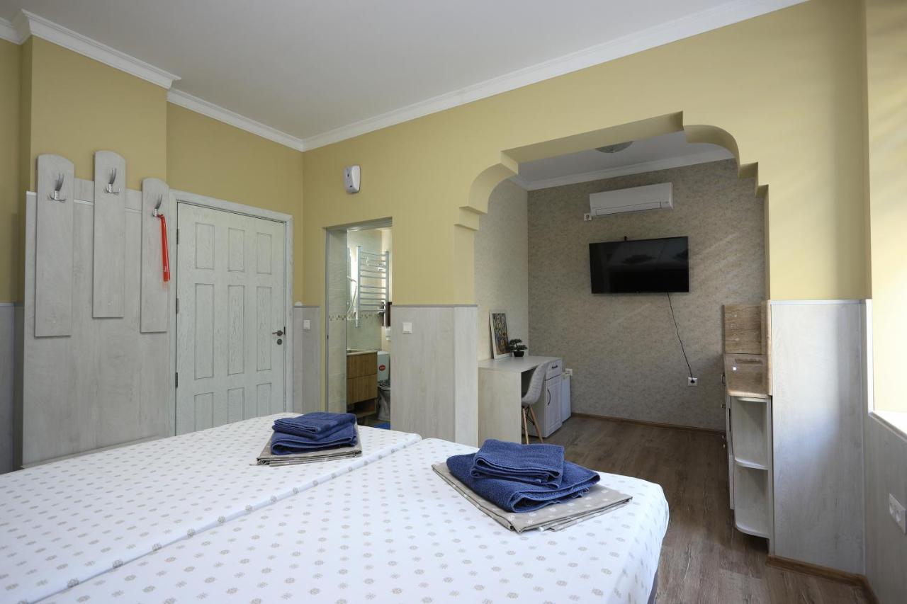 Къща За Гости Кребс Guesthousekrebs Shumen Exterior photo